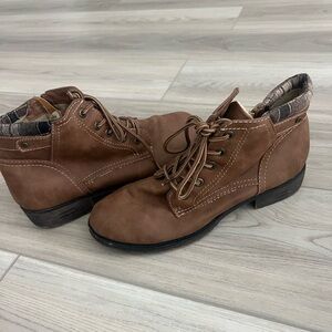Ankle boots (grey and brown)